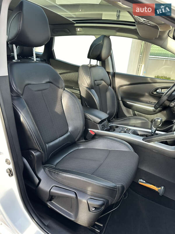 Внедорожник / Кроссовер Renault Kadjar 2017 в Луцке