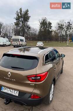 Внедорожник / Кроссовер Renault Kadjar 2015 в 