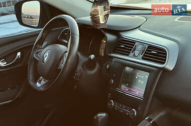 Внедорожник / Кроссовер Renault Kadjar 2015 в 