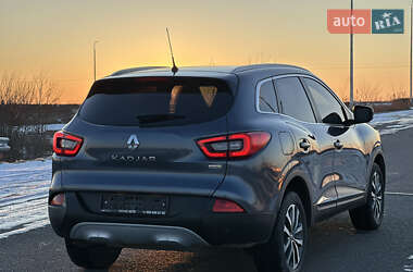 Внедорожник / Кроссовер Renault Kadjar 2015 в 