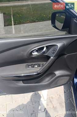 Внедорожник / Кроссовер Renault Kadjar 2016 в 