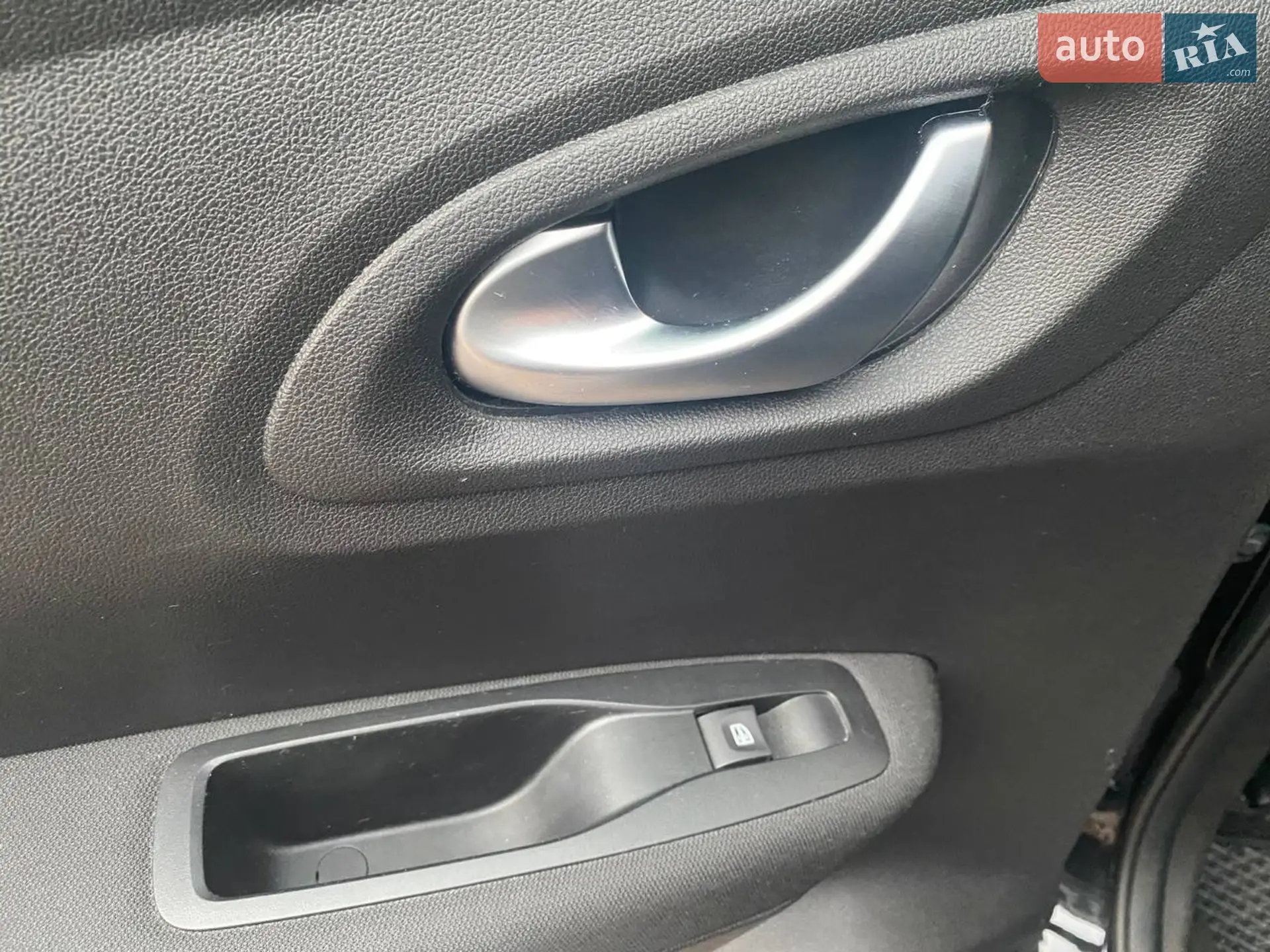 Renault Kadjar 2019 VIN VF1RFE00964195678 фото оголошення 44 з 46