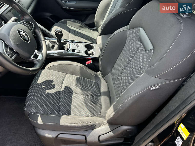 Позашляховик / Кросовер Renault Kadjar 2016 в Луцьку