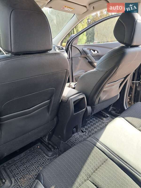 Внедорожник / Кроссовер Renault Kadjar 2015 в Кривом Роге фото 11 Внедорожник / Кроссовер Renault Kadjar 2015 в Кривом Роге