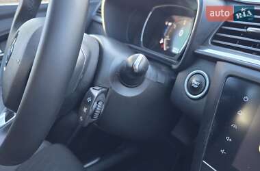 Внедорожник / Кроссовер Renault Kadjar 2019 в 