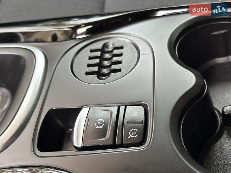 Позашляховик / Кросовер Renault Kadjar 2016 в Дрогобичі