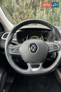 Внедорожник / Кроссовер Renault Kadjar 2015 в 