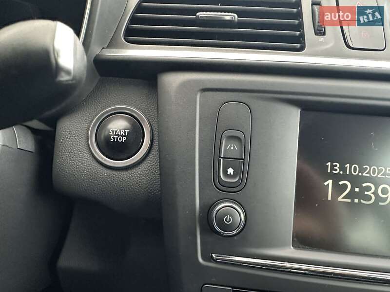 Позашляховик / Кросовер Renault Kadjar 2017 в Києві