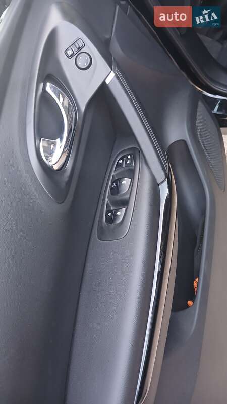 Позашляховик / Кросовер Renault Kadjar 2016 в Львові