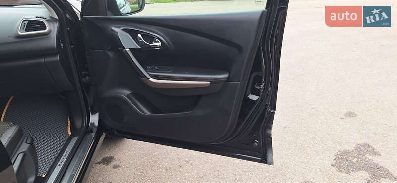 Внедорожник / Кроссовер Renault Kadjar 2016 в Новоархангельске