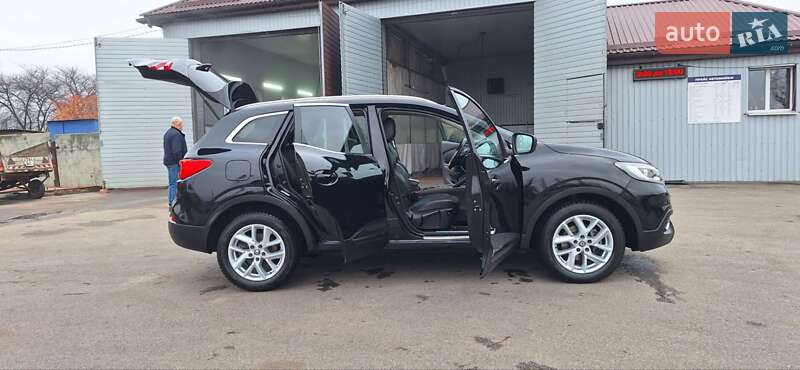 Внедорожник / Кроссовер Renault Kadjar 2016 в Новоархангельске