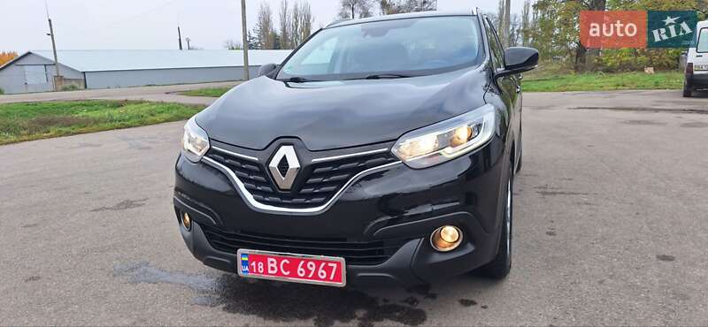 Внедорожник / Кроссовер Renault Kadjar 2016 в Новоархангельске