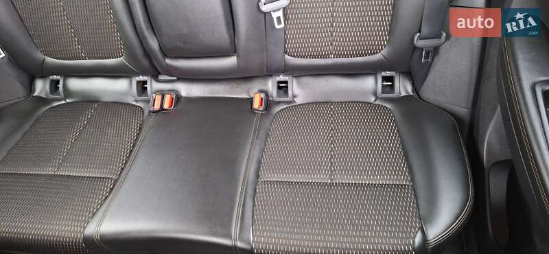 Внедорожник / Кроссовер Renault Kadjar 2016 в Новоархангельске