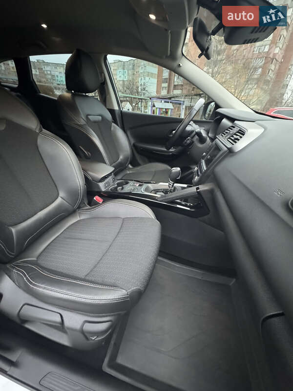 Позашляховик / Кросовер Renault Kadjar 2016 в Полтаві