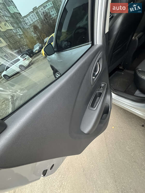 Позашляховик / Кросовер Renault Kadjar 2016 в Полтаві