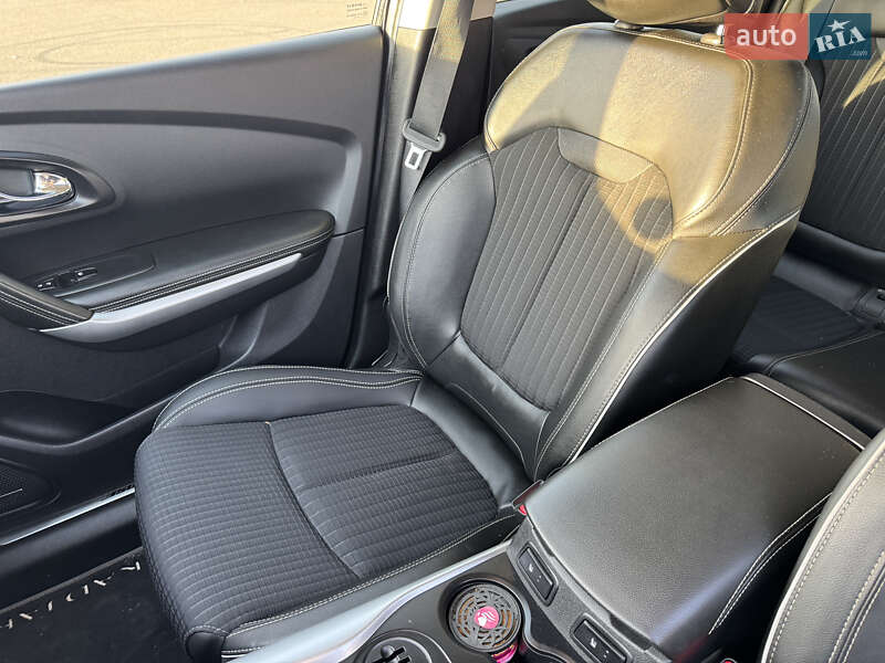 Внедорожник / Кроссовер Renault Kadjar 2016 в Луцке фото 13 Внедорожник / Кроссовер Renault Kadjar 2016 в Луцке