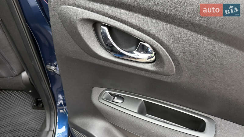 Позашляховик / Кросовер Renault Kadjar 2016 в Києві фото 48 Позашляховик / Кросовер Renault Kadjar 2016 в Києві