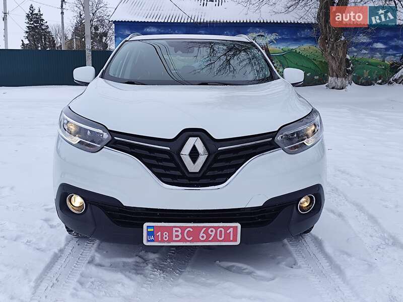 Внедорожник / Кроссовер Renault Kadjar 2016 в Новоархангельске