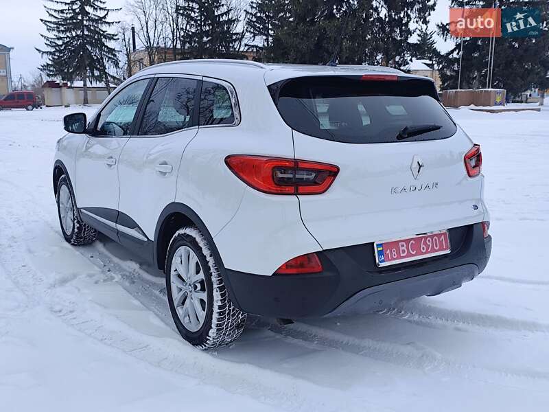 Внедорожник / Кроссовер Renault Kadjar 2016 в Новоархангельске