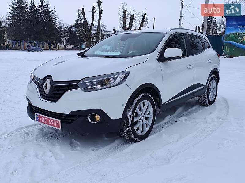 Внедорожник / Кроссовер Renault Kadjar 2016 в Новоархангельске
