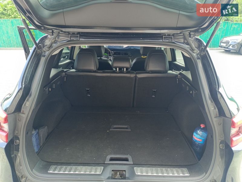 Внедорожник / Кроссовер Renault Kadjar 2017 в Вишневом фото 5 Внедорожник / Кроссовер Renault Kadjar 2017 в Вишневом