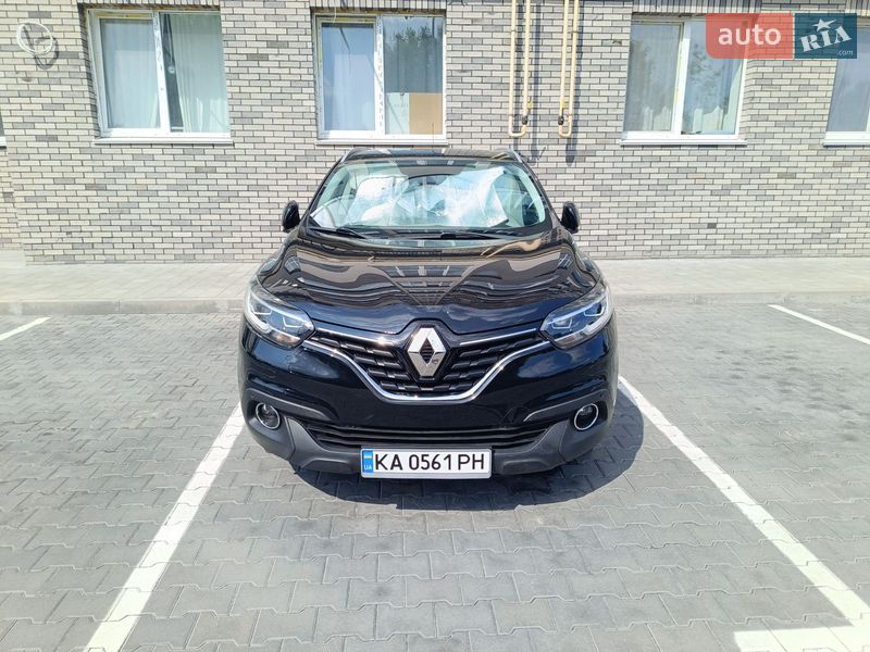 Внедорожник / Кроссовер Renault Kadjar 2017 в Вишневом фото 9 Внедорожник / Кроссовер Renault Kadjar 2017 в Вишневом