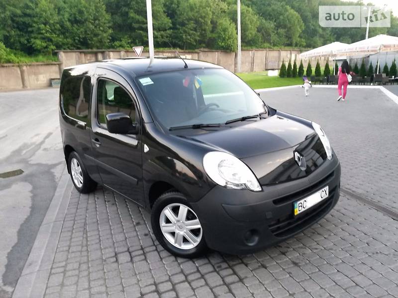 Вантажопасажирський фургон Renault Kangoo 2010 в 