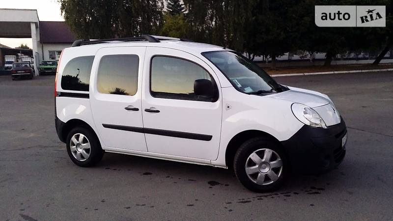 Грузопассажирский фургон Renault Kangoo 2010 в Луцке
