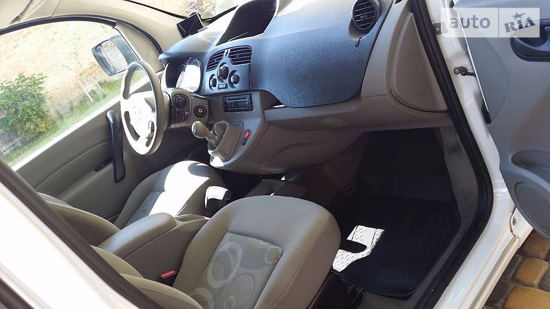Грузопассажирский фургон Renault Kangoo 2010 в Луцке