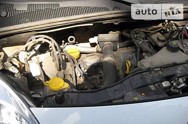 Минивэн Renault Kangoo 2011 в 