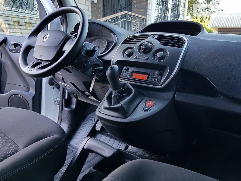Вантажопасажирський фургон Renault Kangoo 2015 в Одесі