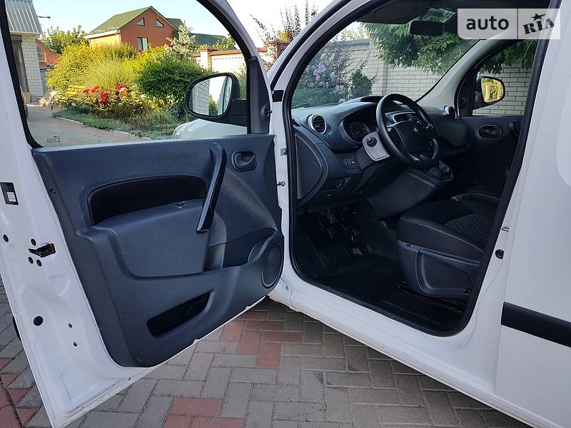 Вантажопасажирський фургон Renault Kangoo 2015 в Одесі