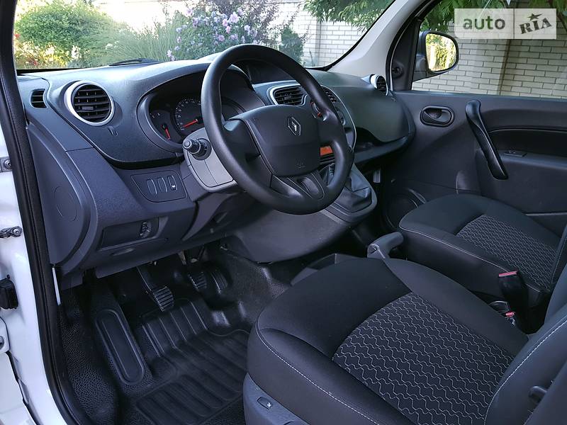 Вантажопасажирський фургон Renault Kangoo 2015 в Одесі