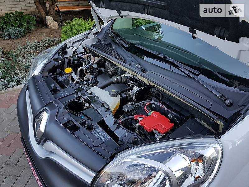 Вантажопасажирський фургон Renault Kangoo 2015 в Одесі