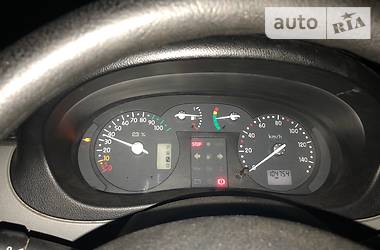 Грузопассажирский фургон Renault Kangoo 2002 в 