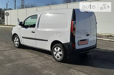 Грузопассажирский фургон Renault Kangoo 2015 в Львове