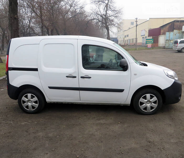Мінівен Renault Kangoo 2015 в 