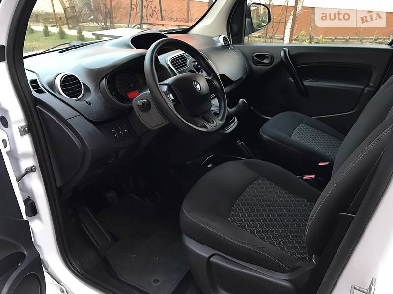 Вантажопасажирський фургон Renault Kangoo 2016 в Дубні