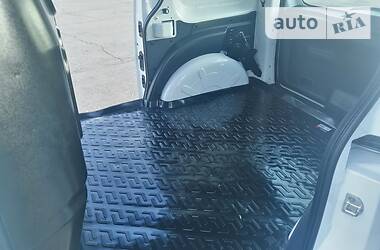 Вантажопасажирський фургон Renault Kangoo 2017 в 