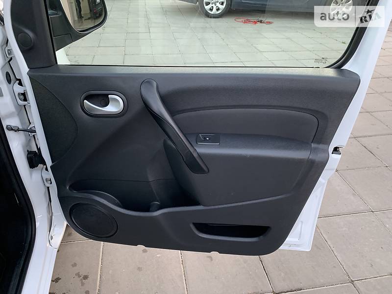 Вантажопасажирський фургон Renault Kangoo 2017 в Луцьку