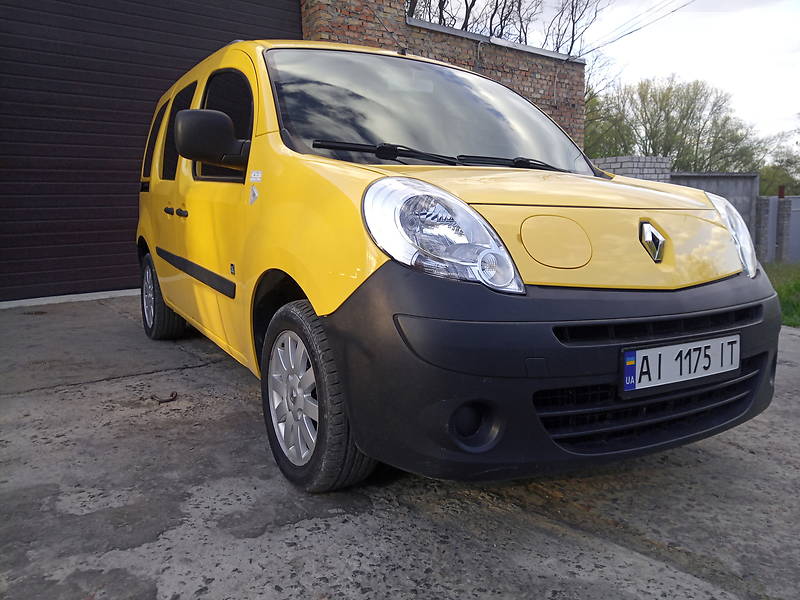 Вантажопасажирський фургон Renault Kangoo 2012 в Обухові