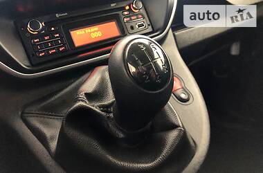 Вантажопасажирський фургон Renault Kangoo 2015 в 