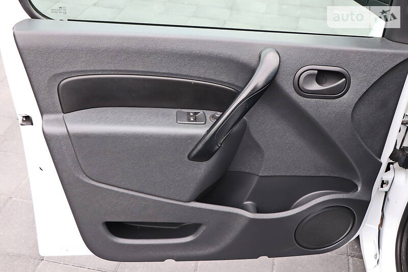 Вантажопасажирський фургон Renault Kangoo 2016 в Кременчуці