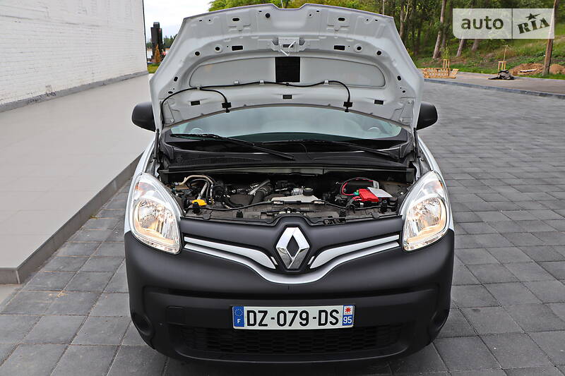 Вантажопасажирський фургон Renault Kangoo 2016 в Кременчуці