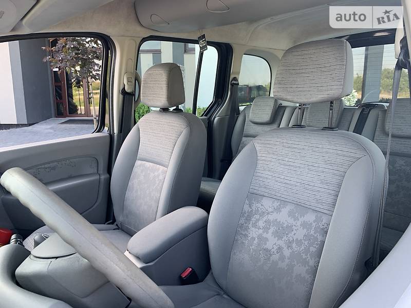 Мінівен Renault Kangoo 2010 в Стрию
