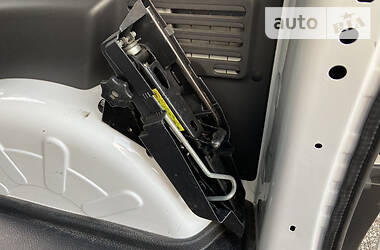 Вантажопасажирський фургон Renault Kangoo 2016 в 