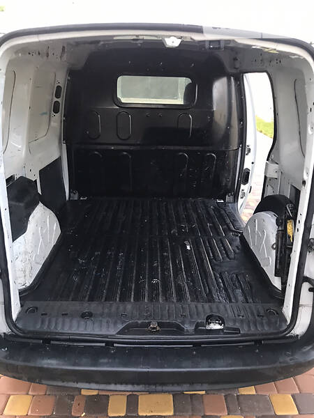 Вантажопасажирський фургон Renault Kangoo 2012 в Житомирі