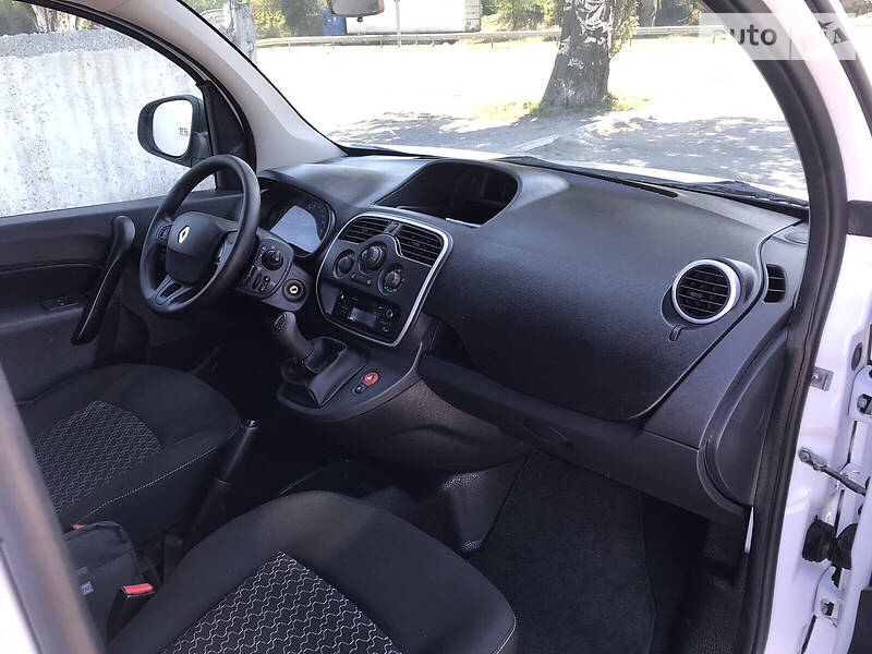 Грузопассажирский фургон Renault Kangoo 2017 в Днепре