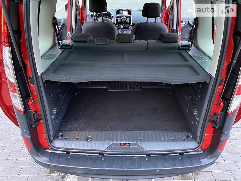 Вантажопасажирський фургон Renault Kangoo 2015 в Луцьку