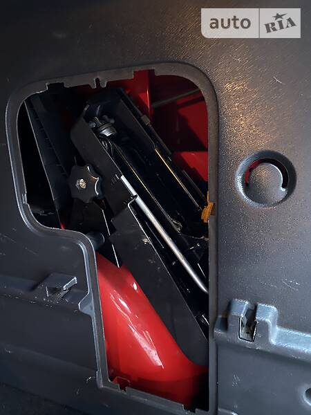 Вантажопасажирський фургон Renault Kangoo 2015 в Луцьку